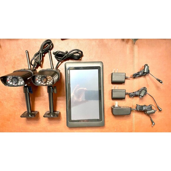 Used - Uniden Guardian Security Camera Touchscreen Monitor + 2 Cameras G955 - Picture 1 of 10